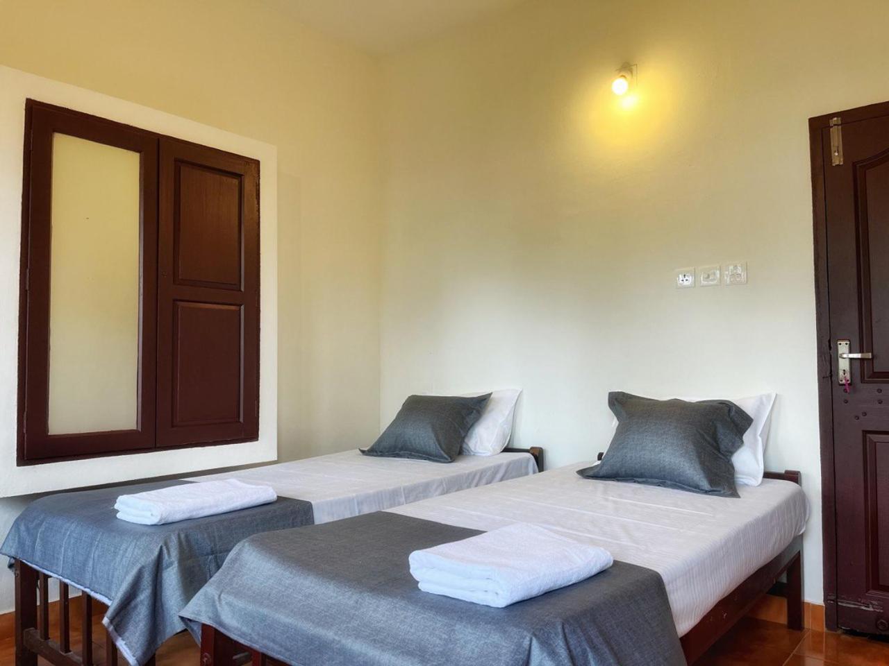 Bava Beach Resort & Retreat Center Варкала Экстерьер фото