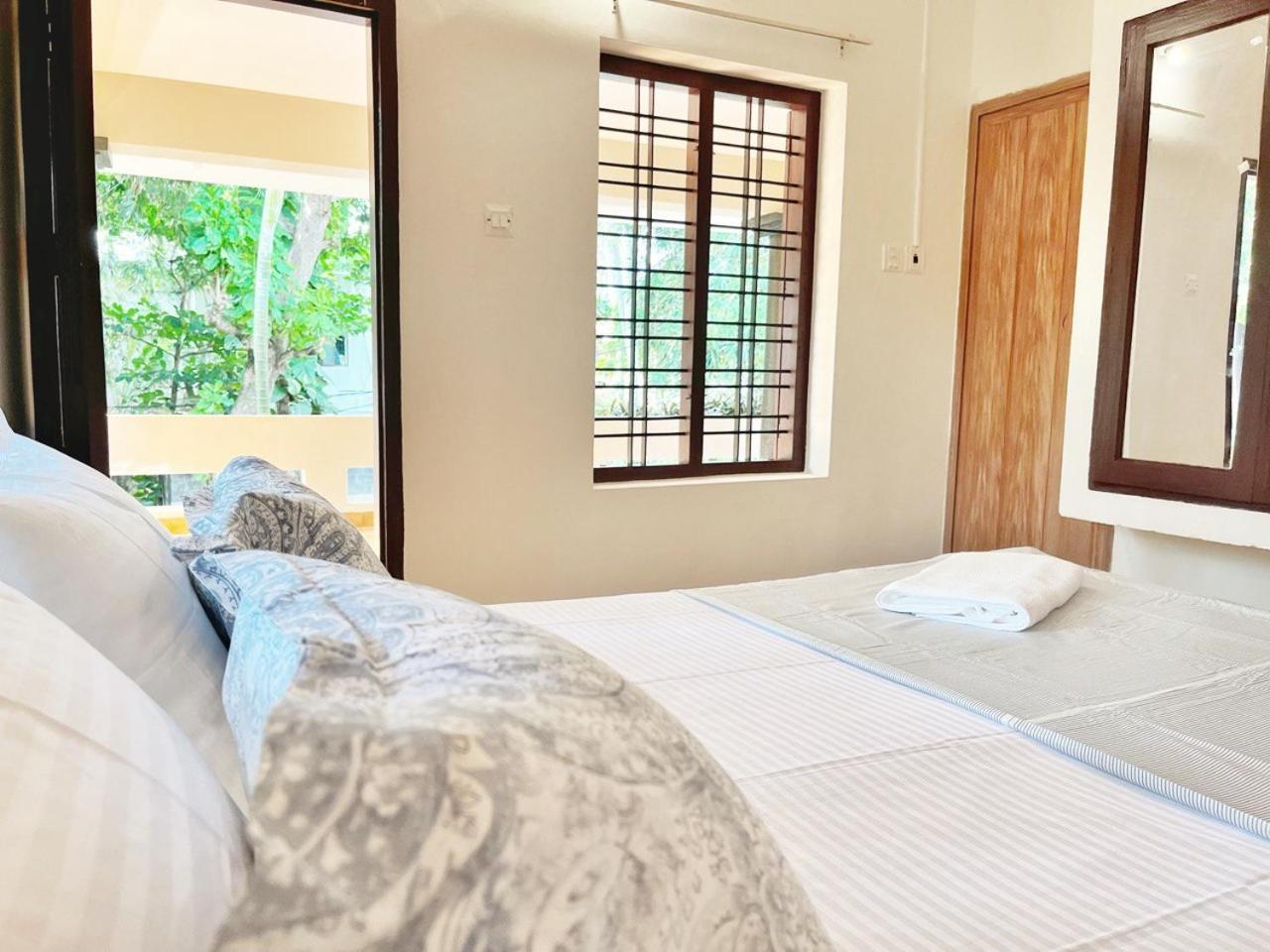 Bava Beach Resort & Retreat Center Варкала Экстерьер фото