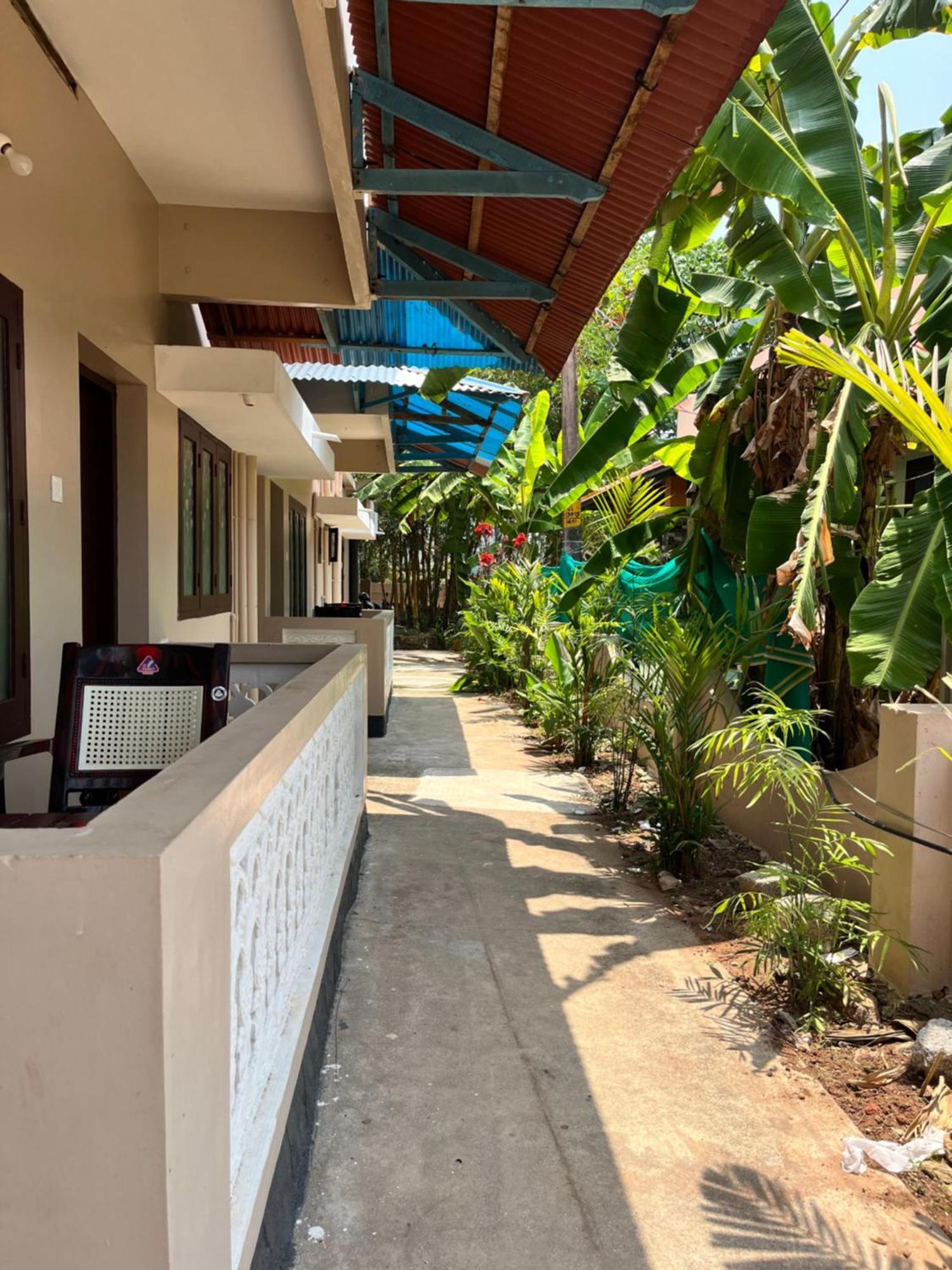 Bava Beach Resort & Retreat Center Варкала Экстерьер фото