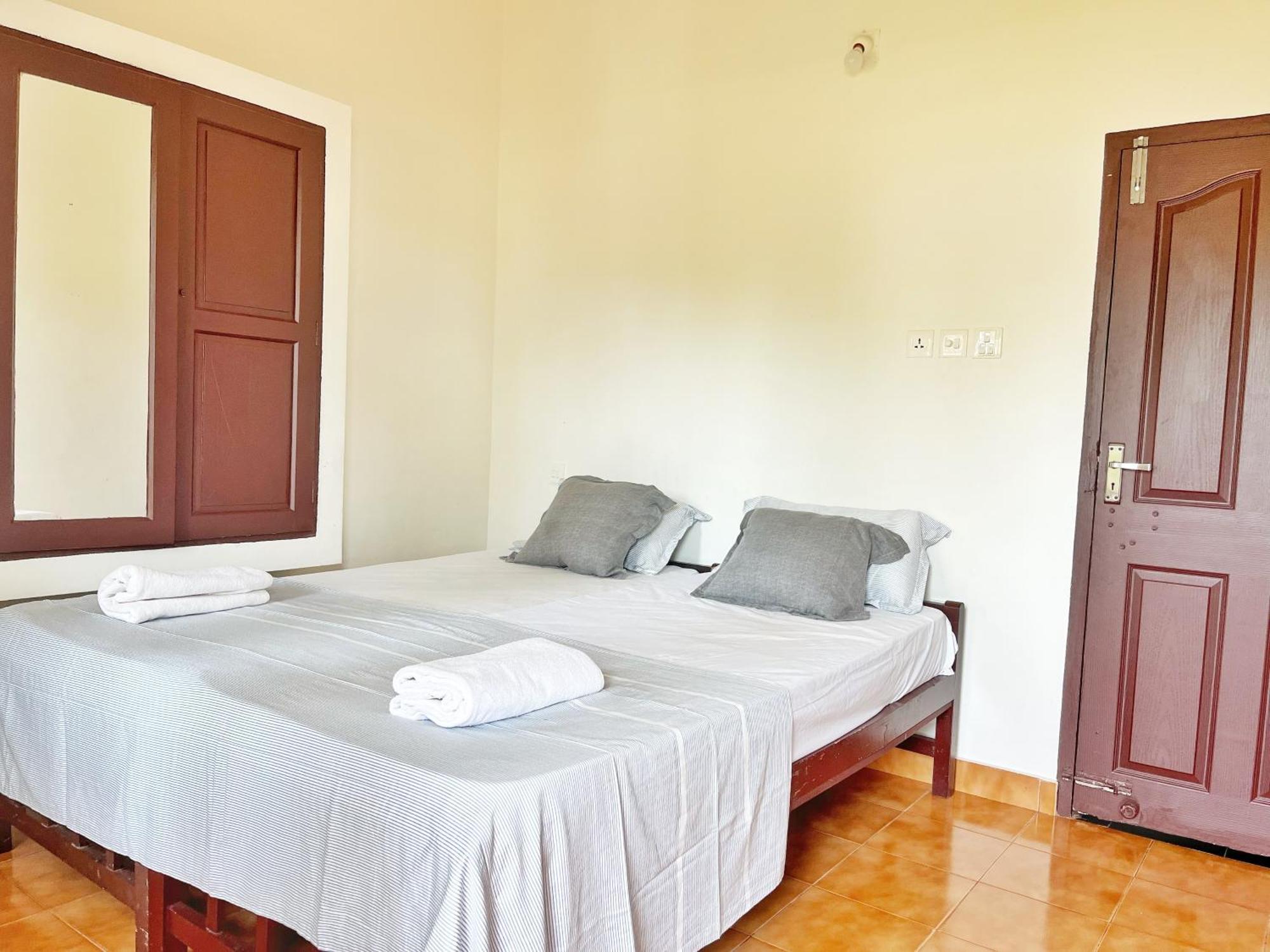 Bava Beach Resort & Retreat Center Варкала Экстерьер фото