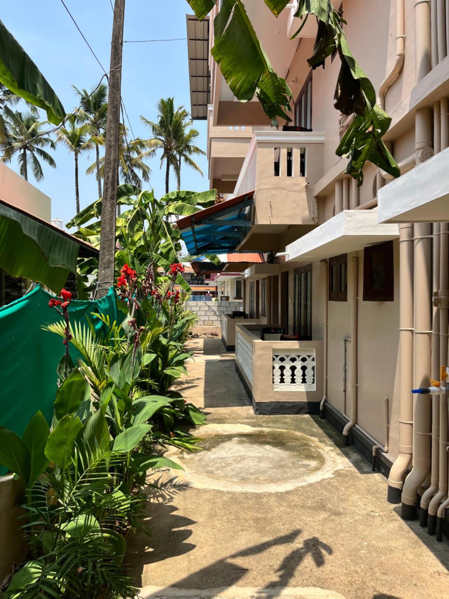 Bava Beach Resort & Retreat Center Варкала Экстерьер фото